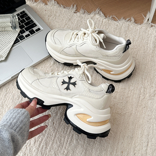 休闲运动鞋 韩版 显瘦 女2025春夏新款 增高7.5CM厚底十字花老爹鞋
