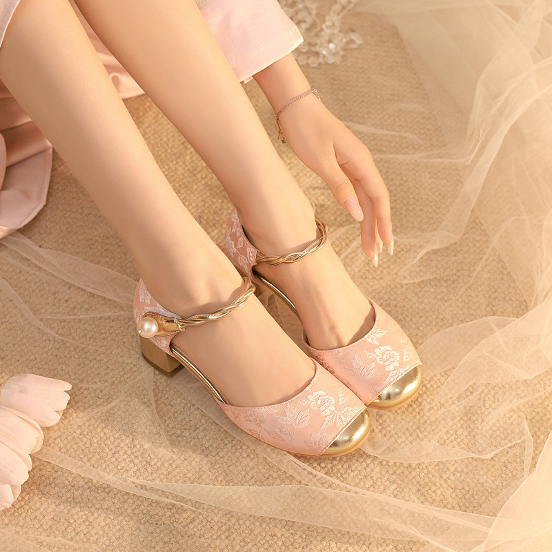 女童凉鞋2024夏季新款公主汉服鞋配礼服鞋子女孩古风鞋儿童高跟鞋