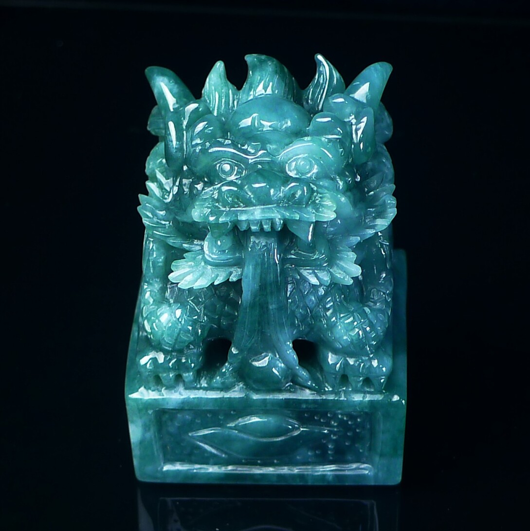 天然翡翠A货龙玉玺镇纸印章摆件