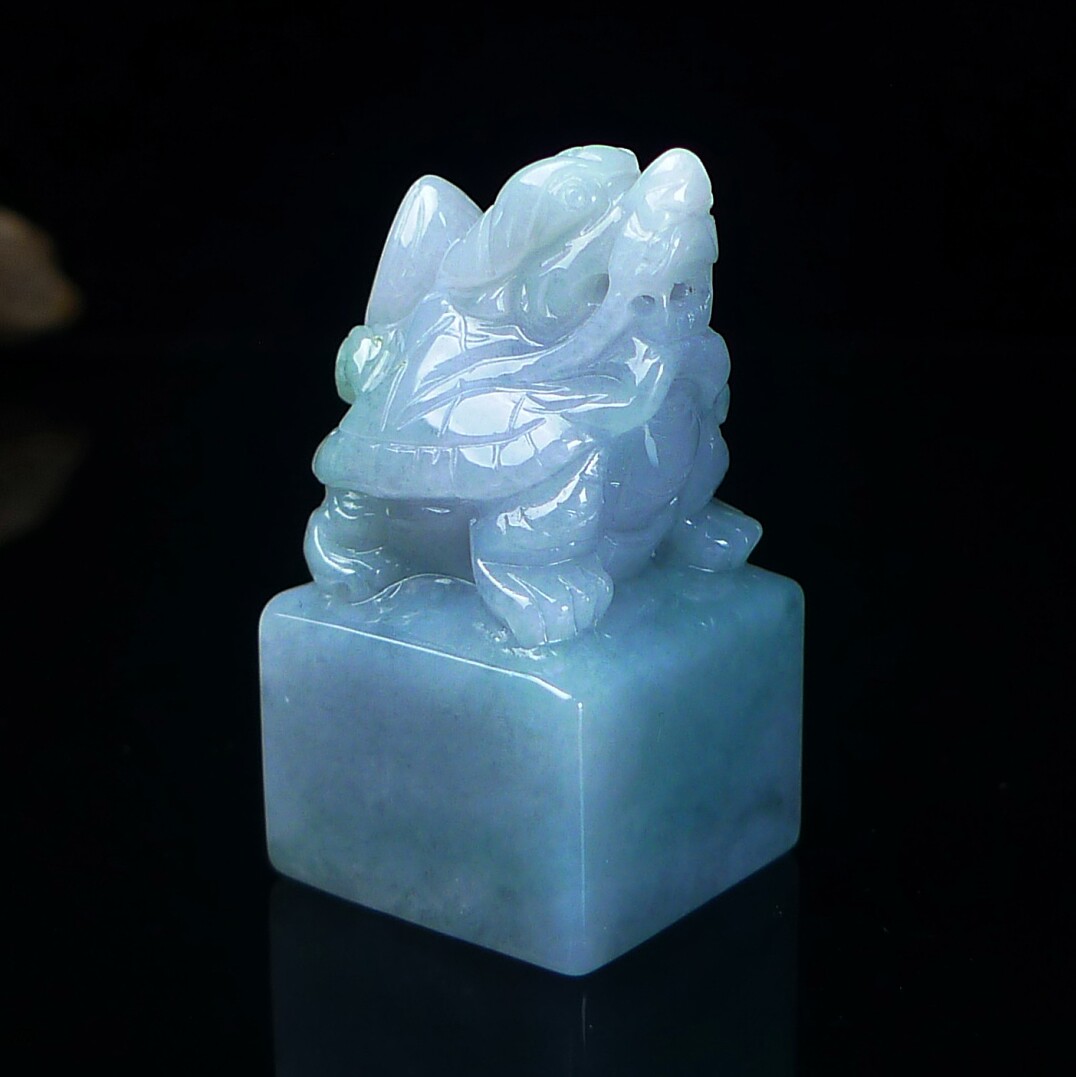 缅甸天然翡翠A货龙龟印章玉石