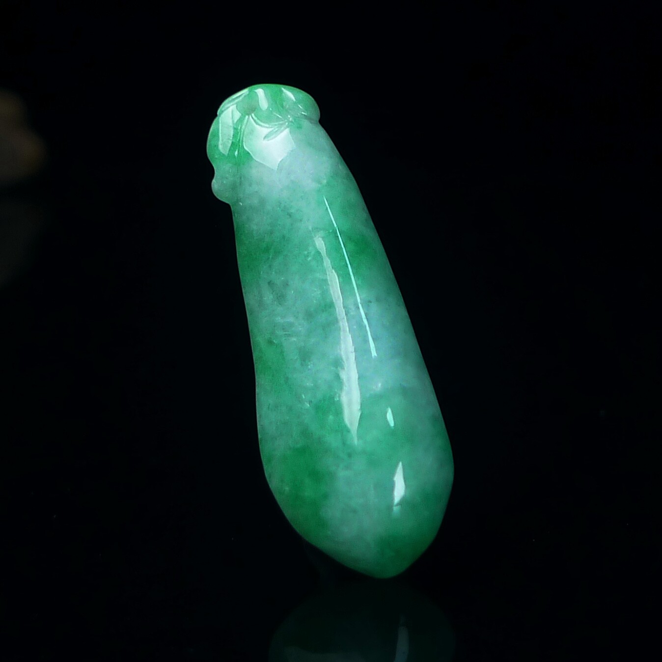 缅甸天然翡翠A货绿色福瓜玉石