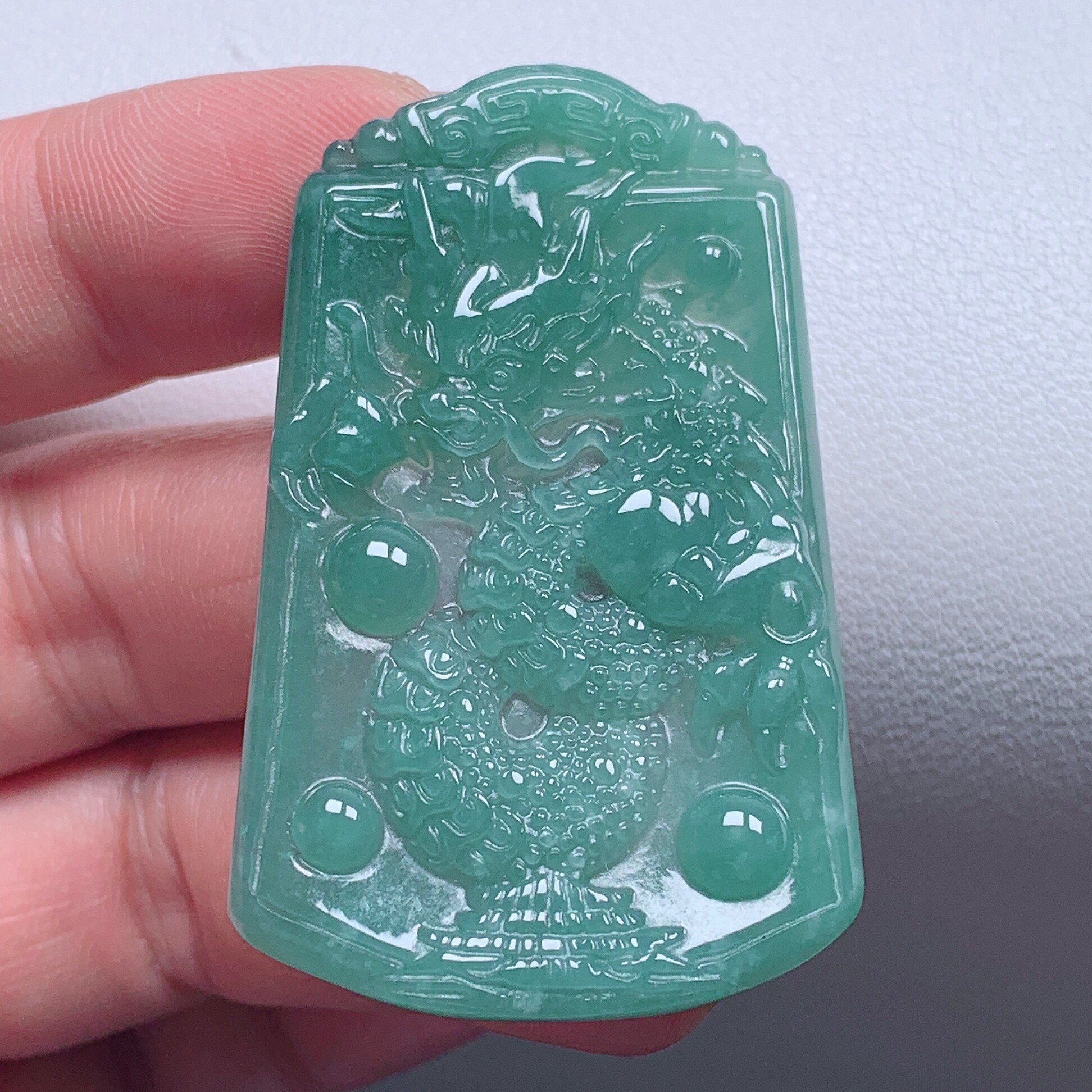 天然翡翠A货观音佛龙牌玉石挂件 冰透油绿翡翠龙牌吊坠 龙腾万里
