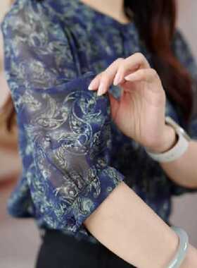 法式紫色碎花防晒衬衫女2024夏新款宽松遮肚子显瘦上衣洋气小衫潮