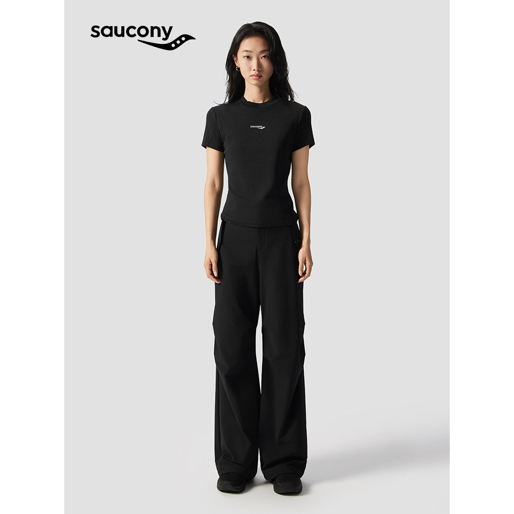 Saucony索康尼女子春夏2A抗菌时尚减龄小高领修身微弹短袖针织衫