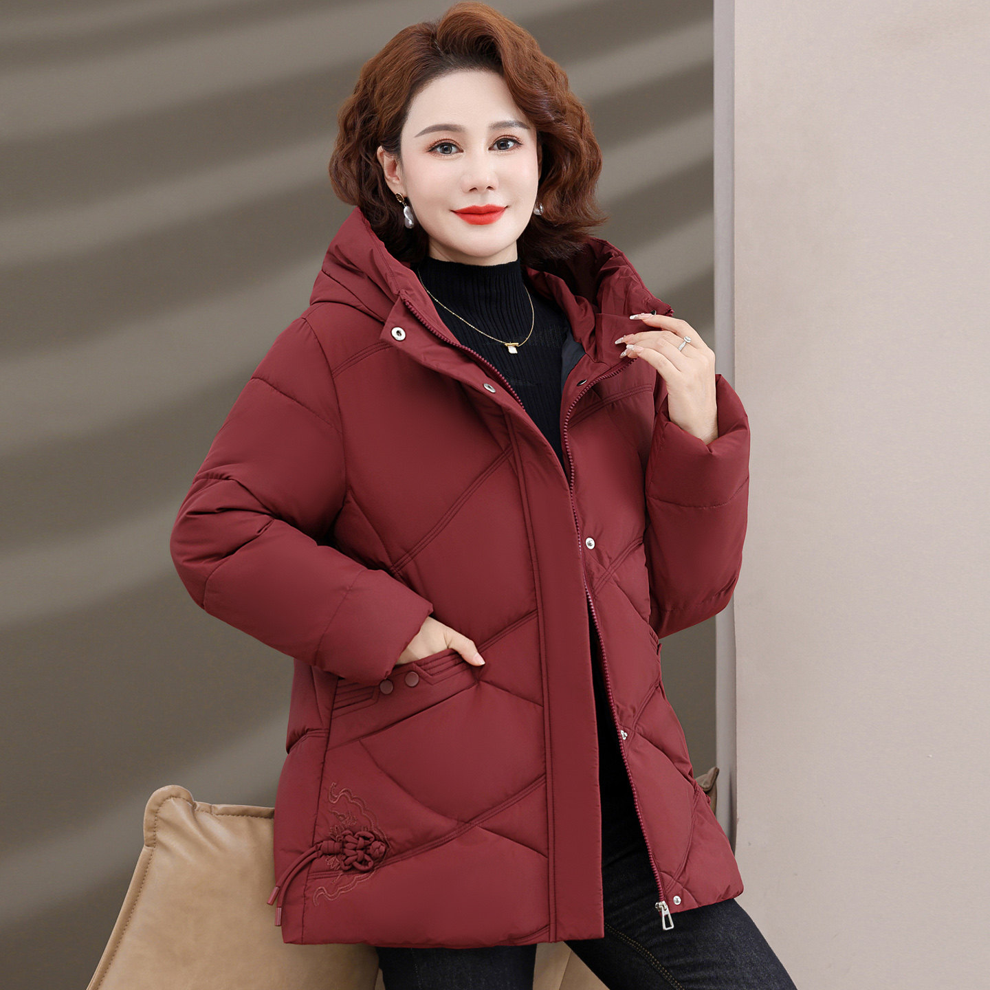 年轻妈妈冬装外套2025新款羽绒棉服中长款连帽棉衣中老年秋冬棉袄