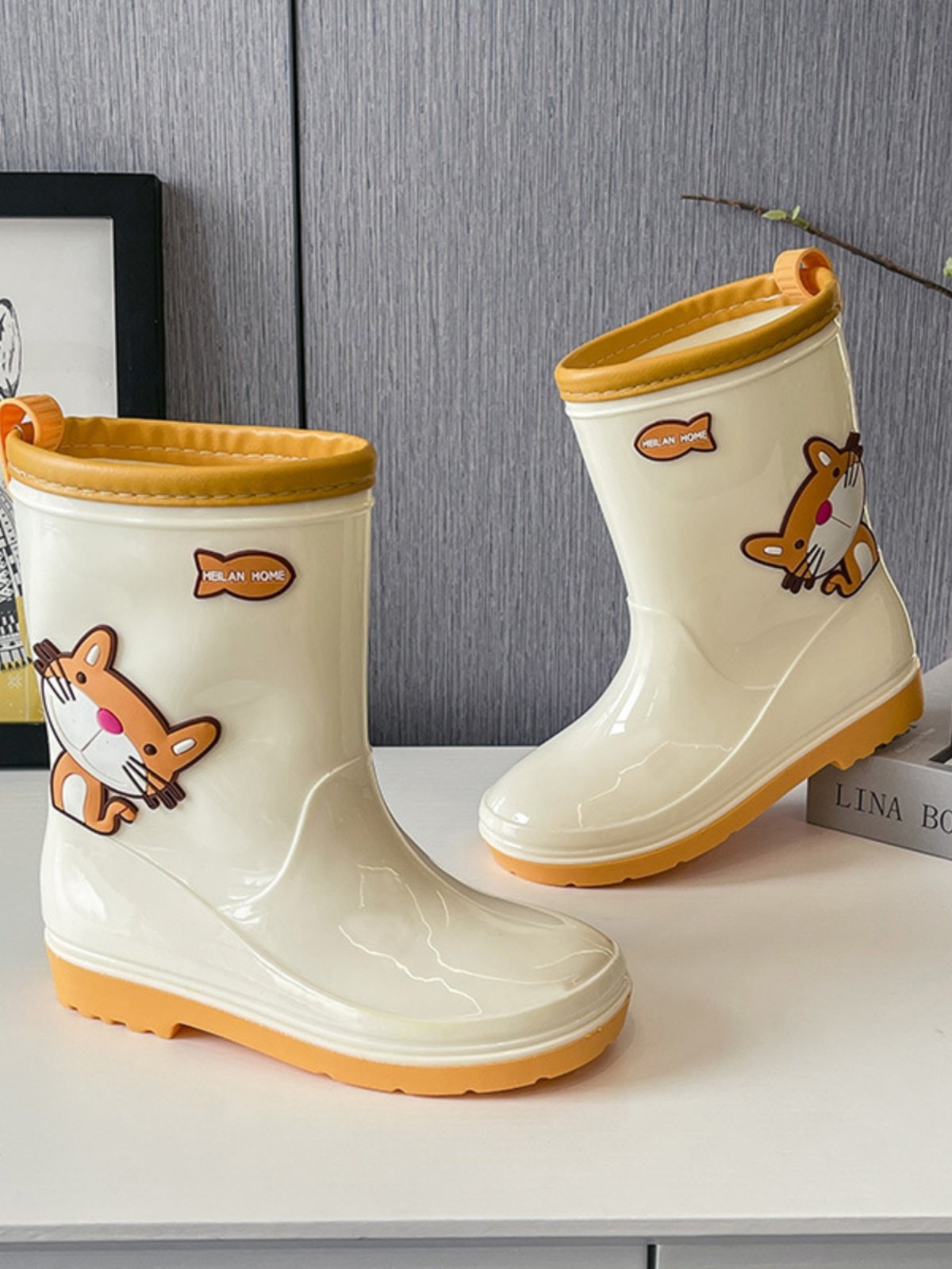 儿童雨鞋女童防滑水鞋中筒男童雨靴中大童雨水鞋小童卡通轻便雨靴