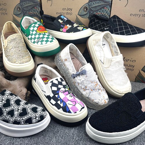 玛丽春秋坡跟厚底增高帆布乐福鞋