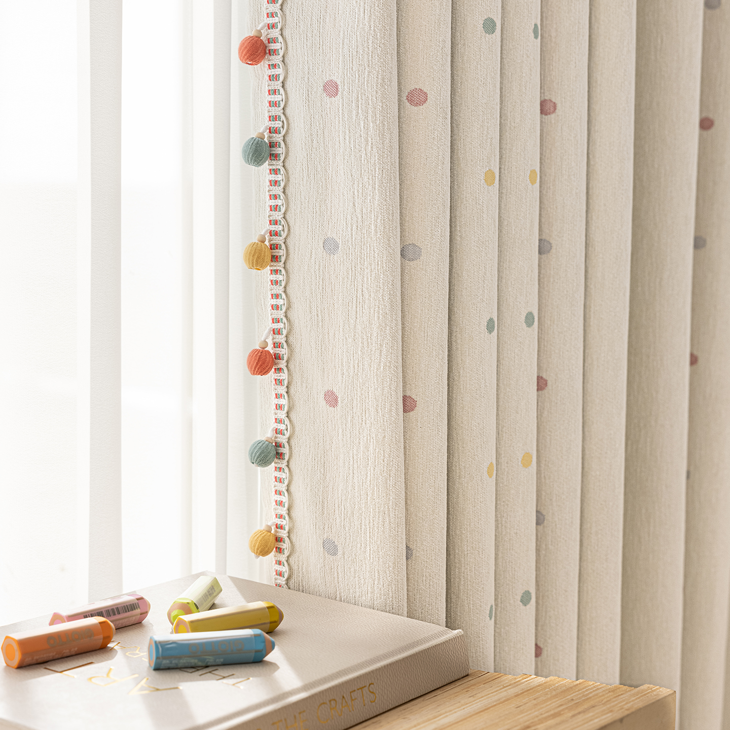 奶油风多巴胺雪尼尔窗帘儿童房少女孩卧室飘窗装饰全遮光布料定制