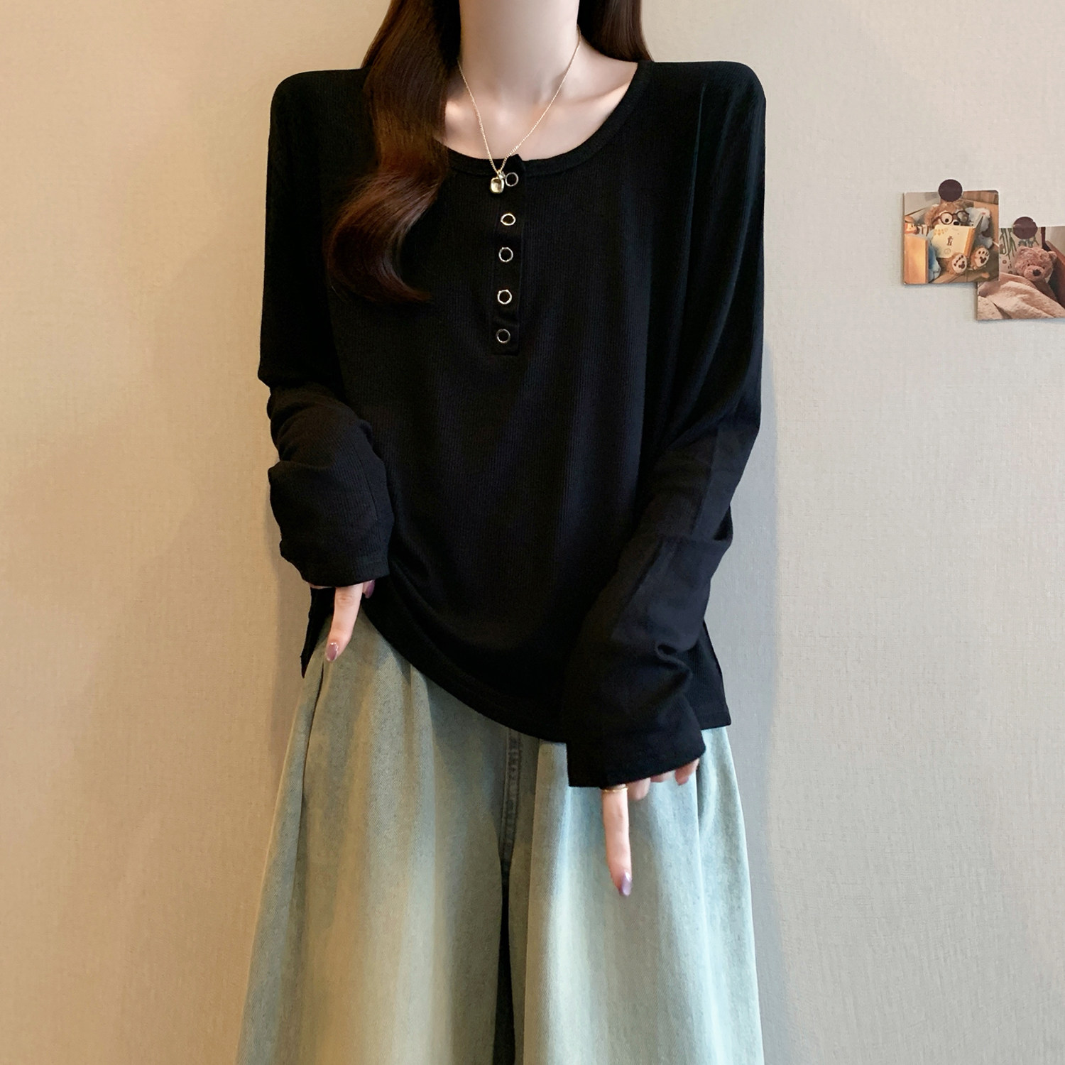 大码女装纯色百搭正肩长袖T恤薄款打底衫女秋冬新款胖mm显瘦上衣