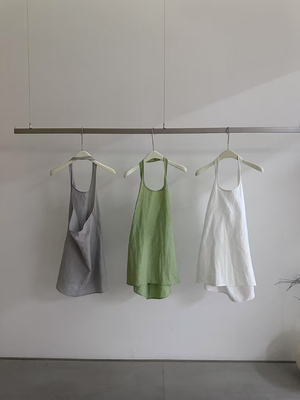 2025春夏insist设计款度假洋气麻料挂脖白色吊带宽松露背背心上衣