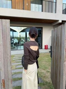 2025秋冬韩版insist挖空露背灰色细羊毛针织衫打底内搭毛衣上衣