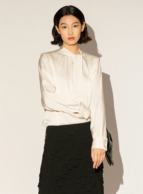 XG雪歌 2026春优雅法式缎感飘带领衬衣XL121008A151