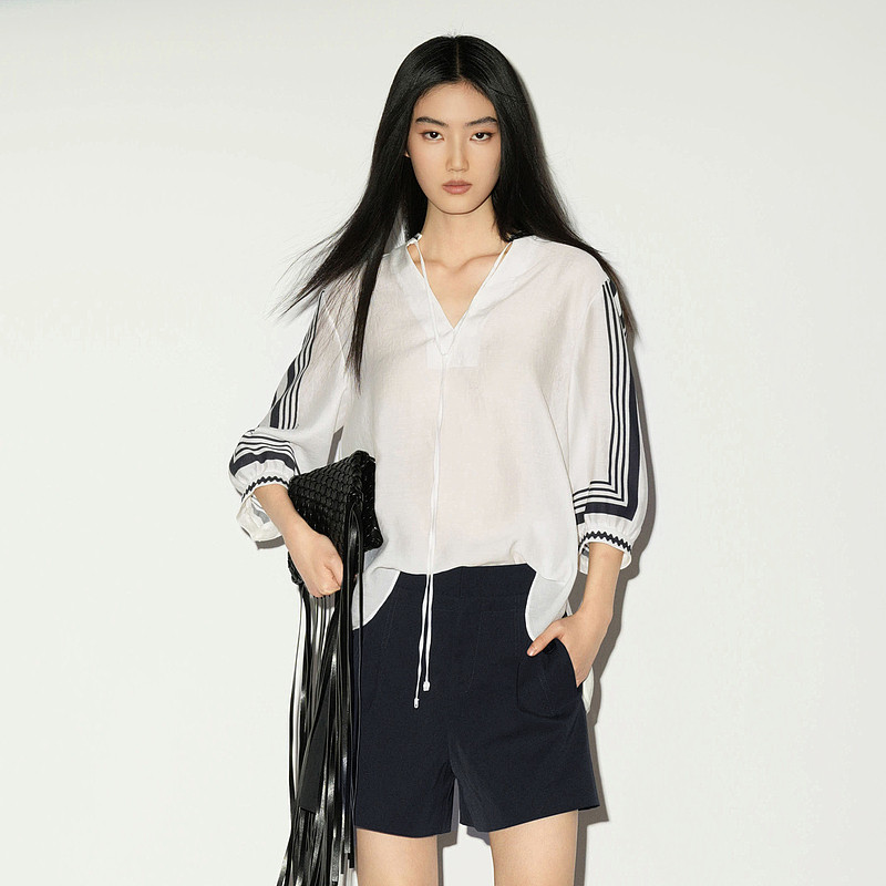 XG雪歌衬衣XL221039B351 - 实物图
