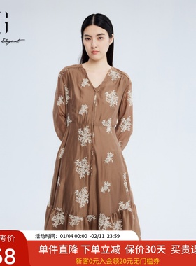 xg雪歌2024新中式雅致绣花V领连衣裙女七分袖中长裙XJ304012B133