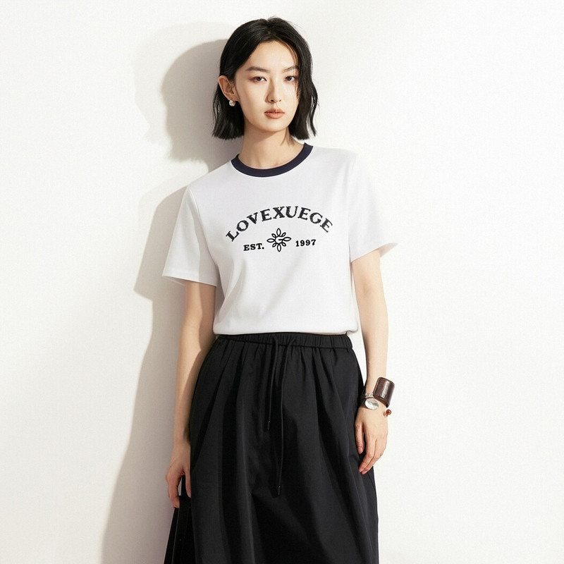 XG雪歌撞色圆领字母印花白色短袖T恤女纯棉显瘦上衣XM201581A851 - 实物图