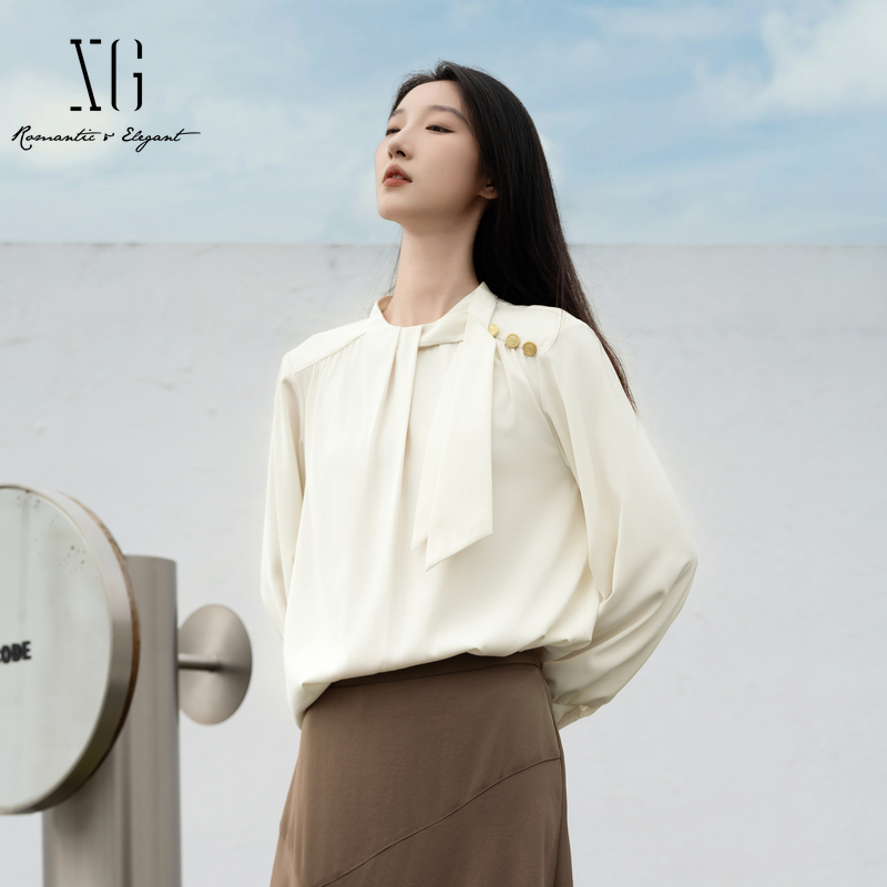 XG雪歌2025秋款极简百搭优雅飘带高智通勤长袖衬衫女XK321013A291