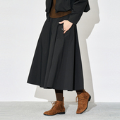 XG雪歌25冬款 A版 半身裙女简约百搭休闲风伞形小黑裙XL403605A890