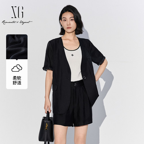 XG雪歌2025夏款极简百搭高智通勤轻薄西装外套女短袖XL207834A890