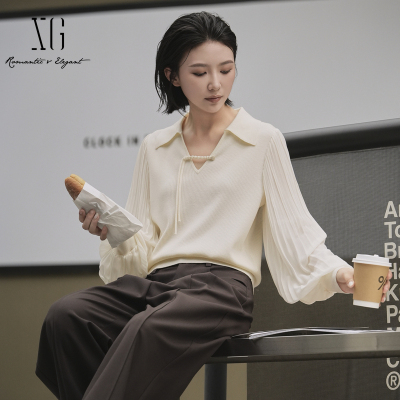 XG雪歌25秋国风盘扣显瘦V领针织衫女优雅灯笼袖上衣XK311011A391