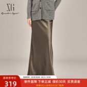 XG雪歌老钱风缎面设计半身裙女2025春新款 长款 A字裙XK103010A273
