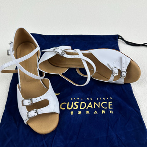 FocusDance香港焦点舞鞋新款少儿皮质款拉丁鞋舞蹈鞋女童夏包邮