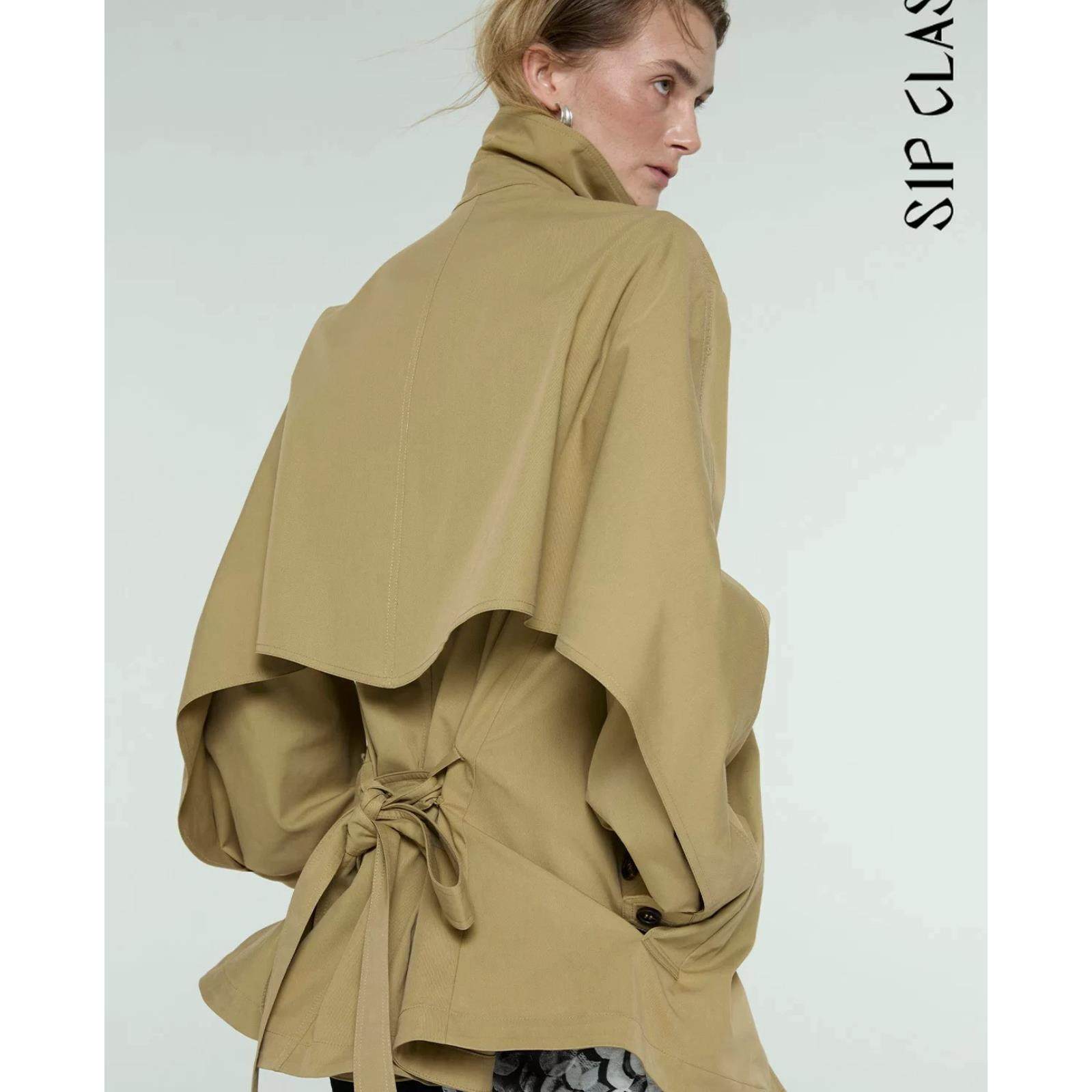 卡其色风衣外套 大口袋立裁上衣 sipclass设计师