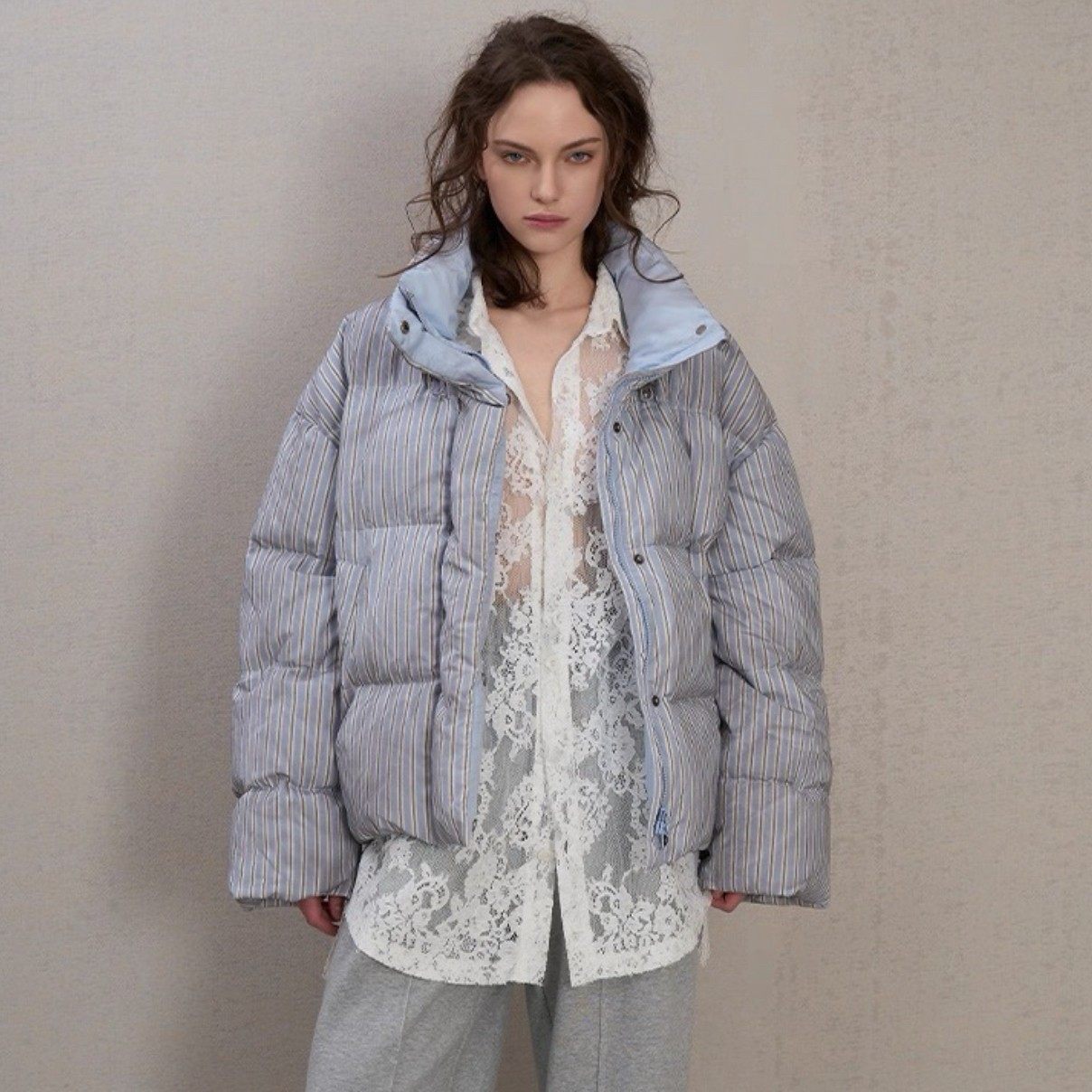 防寒方形绗缝短款羽绒服 女款夹克外套 设计师品牌Senseaweek