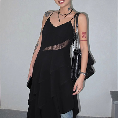 不规则水母下摆吊带连衣裙