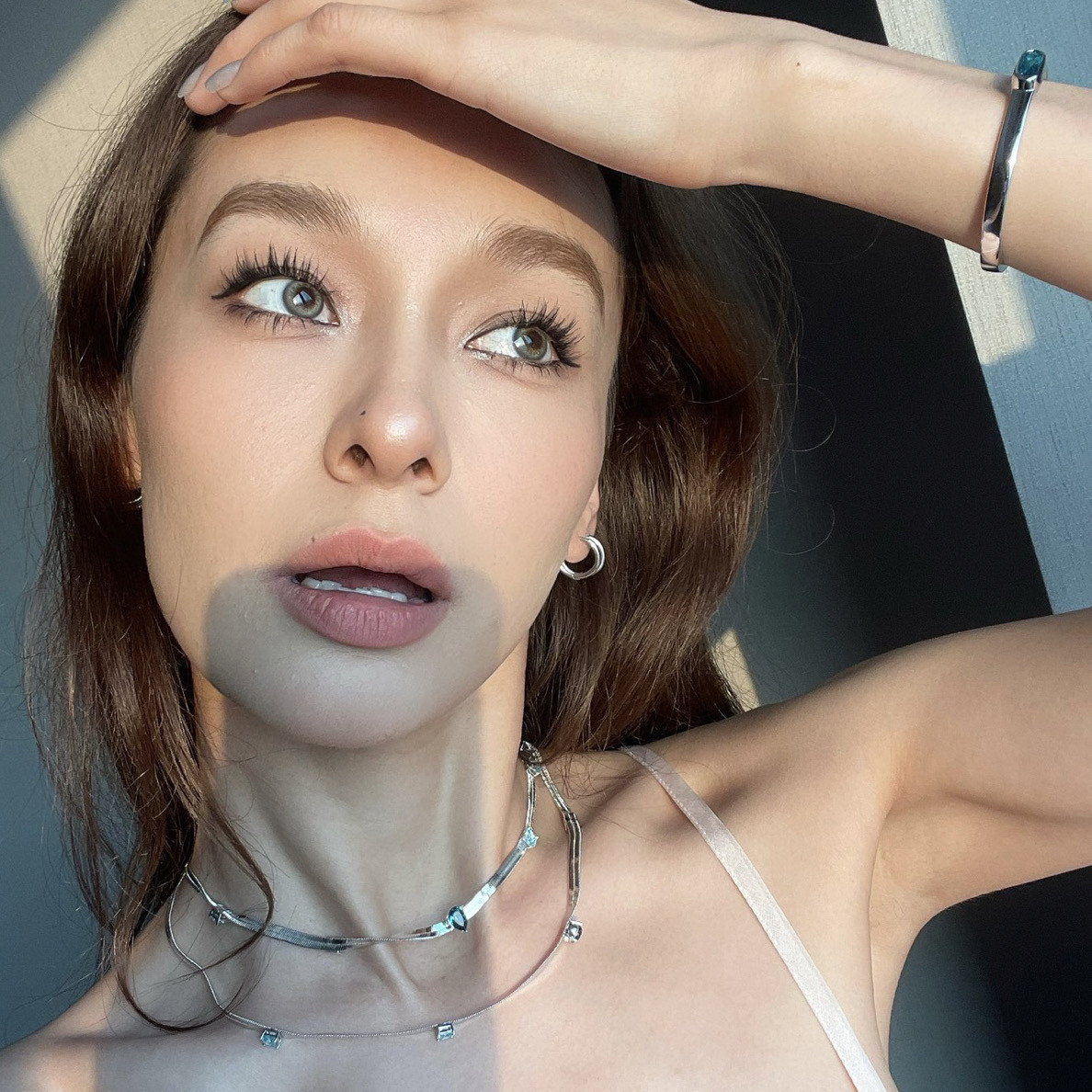 YUAN FIELD设计师品牌CHOKER蛇骨链时髦精锁骨链甜酷锆石配饰