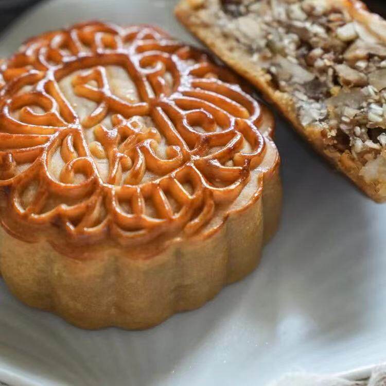 平南老牌臻熙杏香广式中秋五仁叉烧月饼传统手工500g简易纸盒装