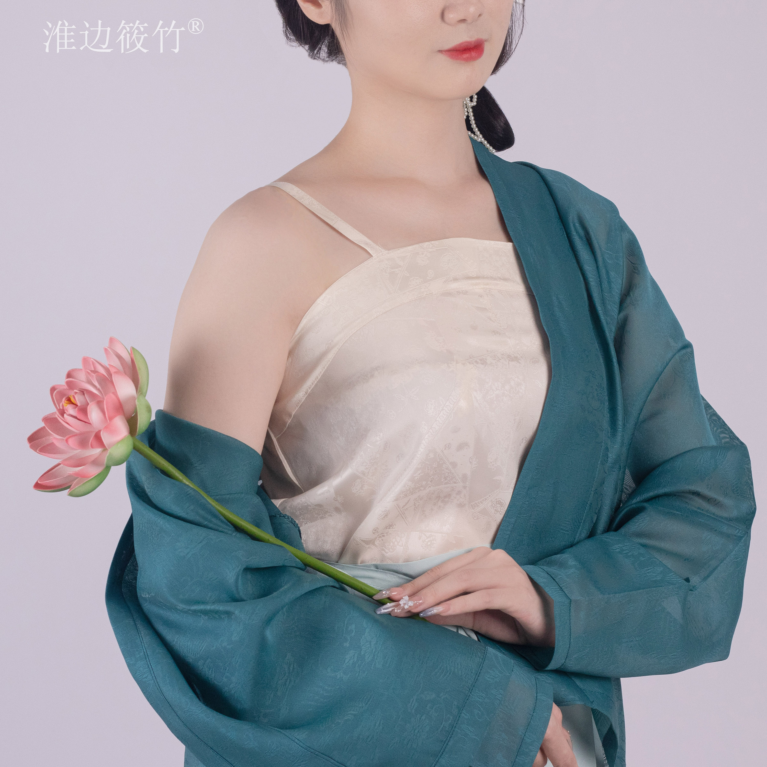 淮边筱竹真丝感醋酸暗纹宋制抹胸