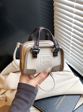 网红可爱儿童包包2025新款时尚小女孩手提枕头包女童单肩斜挎包