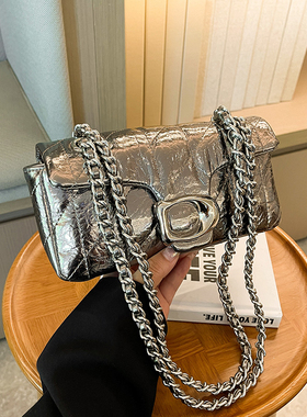 今年流行链条女包2024新款简约小包包时尚锁扣质感百搭斜挎小方包