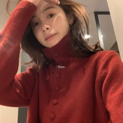 Hers高领单排扣毛衣女红色上衣