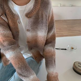 bluepops秋冬短款排扣宽松渐变圆领毛衣针织小开衫外套女C0353