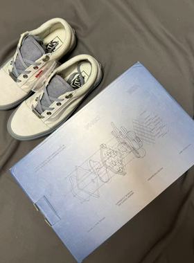 Vans X C2H4 联名Old Skool  灰色复古休闲板鞋 VN0A7Q2J628