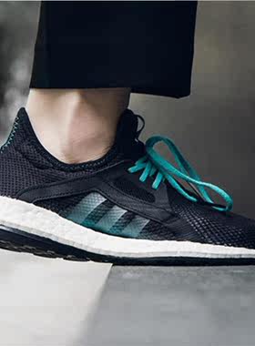 现货包邮阿迪达斯Boost情侣跑鞋