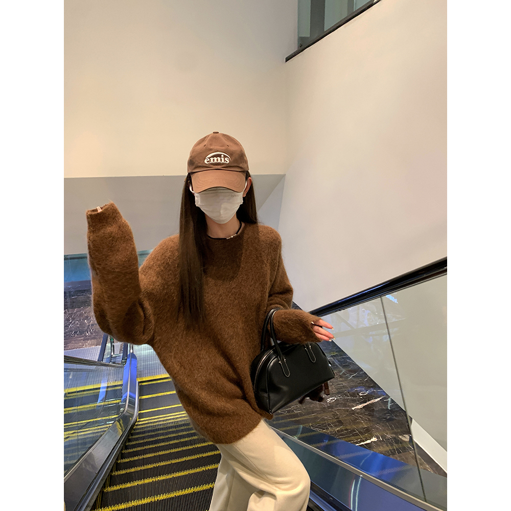 大小姐77套头圆领毛衣