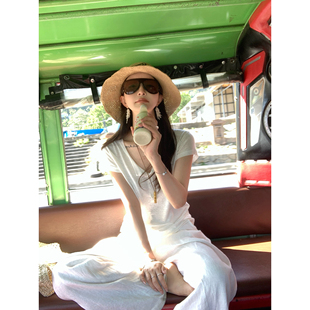 大小姐77 T恤 亚麻混纺夏日清透呼吸感松弛纸片人亨利领显瘦短袖