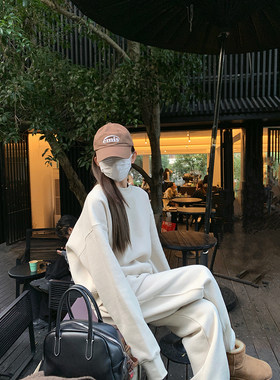 大小姐77加绒保暖圆领卫衣