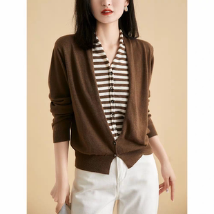 1252时尚 衣长61 假两件条纹上衣 雯雯推荐