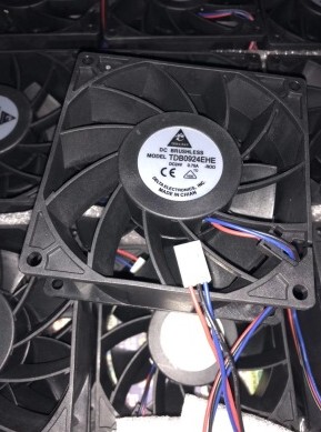台达FFB0924EHE/SHE EFB0924HHE PFB0924GHE 9038 24V 变频器风扇