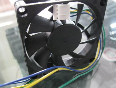 台达DELTA 7015 12V 0.65A 双滚珠 散热风扇FFC0712DE 支持测速