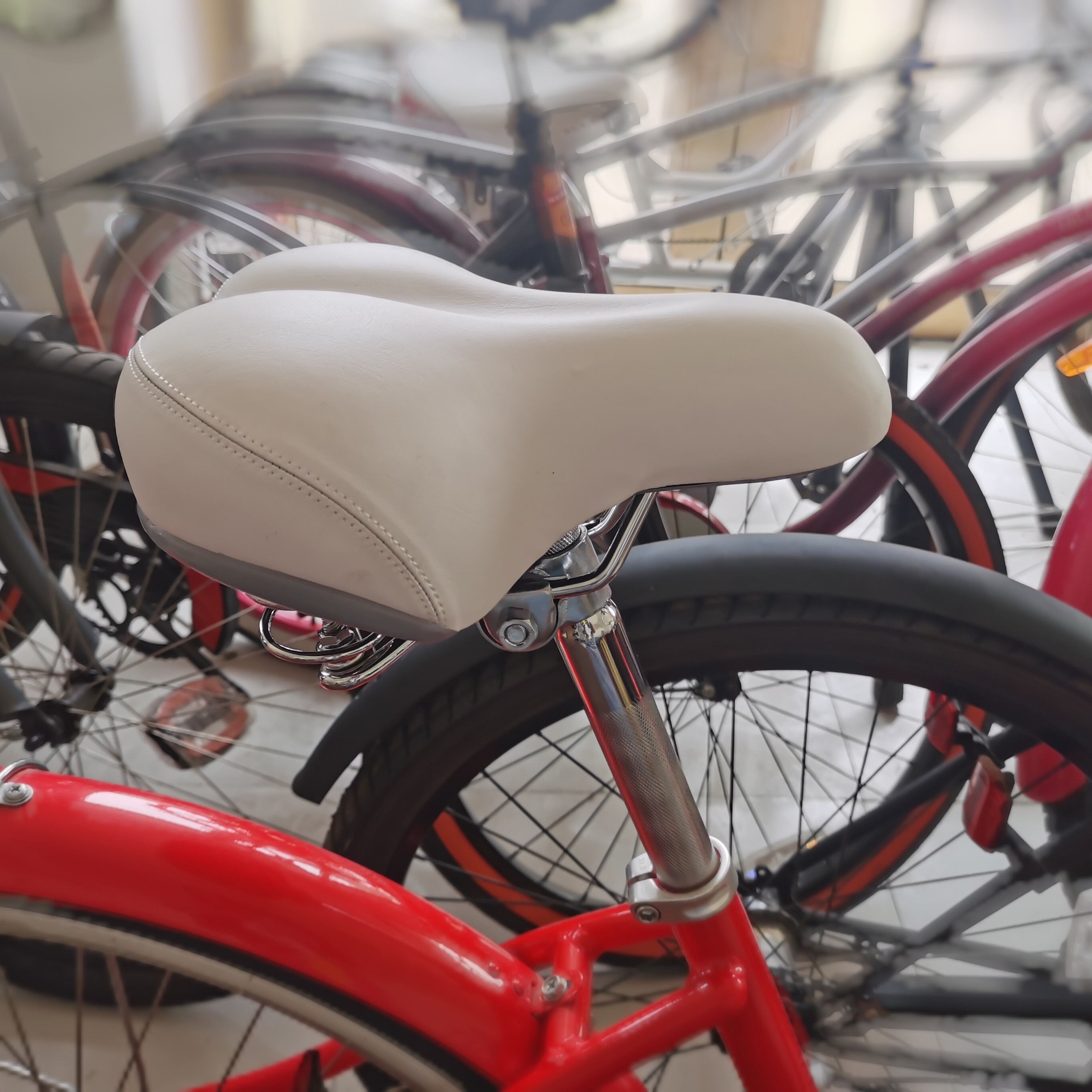 自行车车座加厚鞍座淑女式座包成人单车大屁股柔软通用坐垫带弹簧