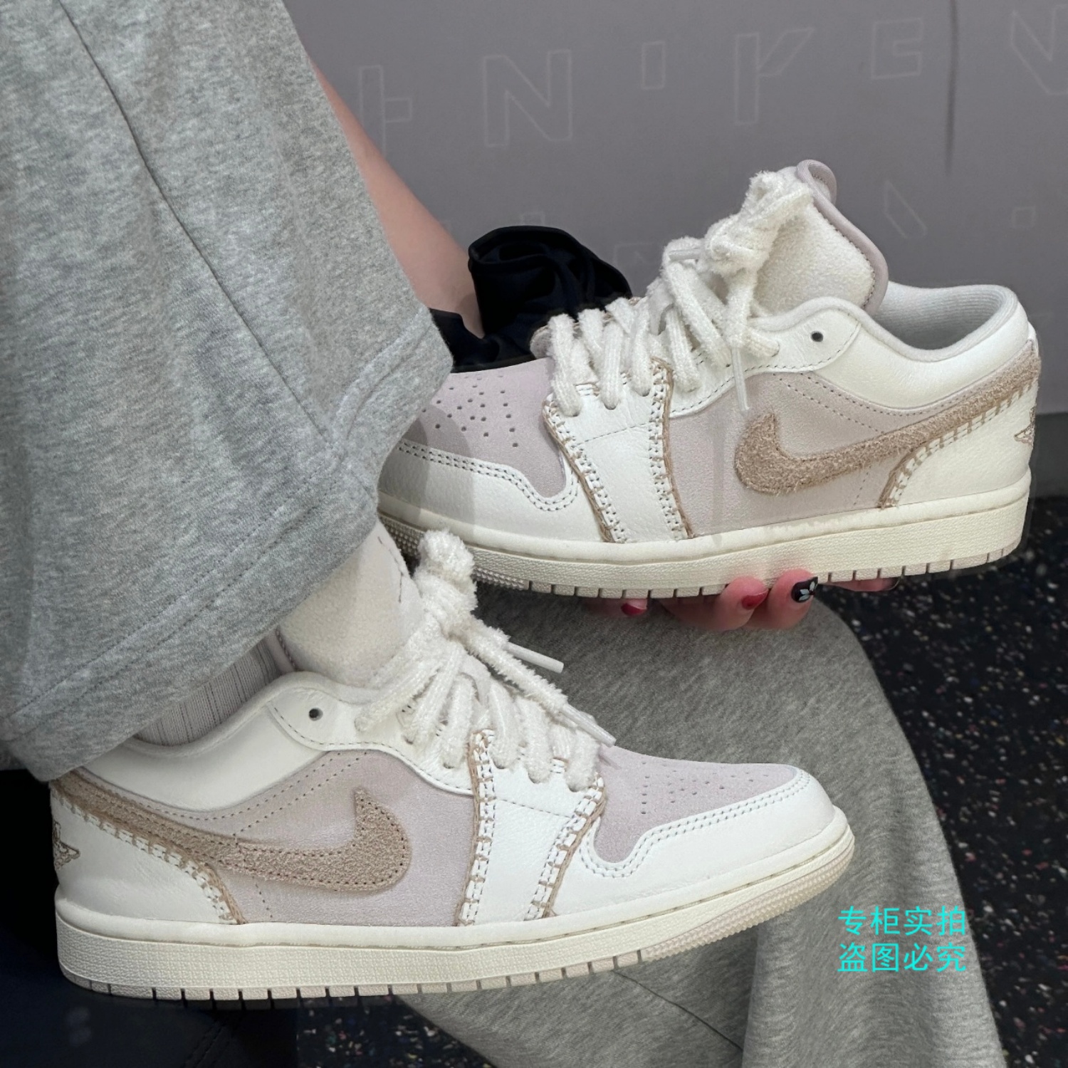 Nike耐克25冬女款Air Jordan 1 LOW AJ1百搭运动篮球鞋HV4268-120