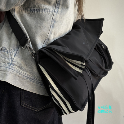 adidas阿迪达斯三叶草 托特包手提包三合一邮差包 KW9638 KW9636