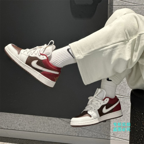 Nike耐克马年新年款Air Jordan 1 AJ1拼色运动休闲板鞋IR7600-211