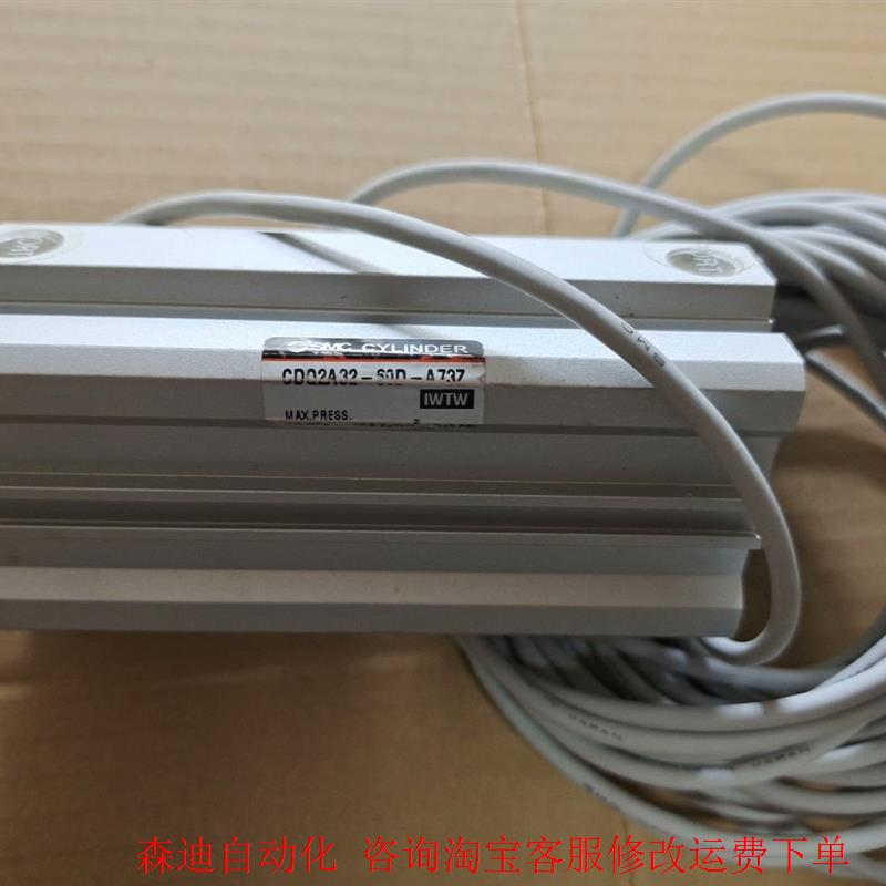 气缸CDQ2A32-60D-A73Z,八成新原装正品, 电子元器件市场 其它元器件 原图主图