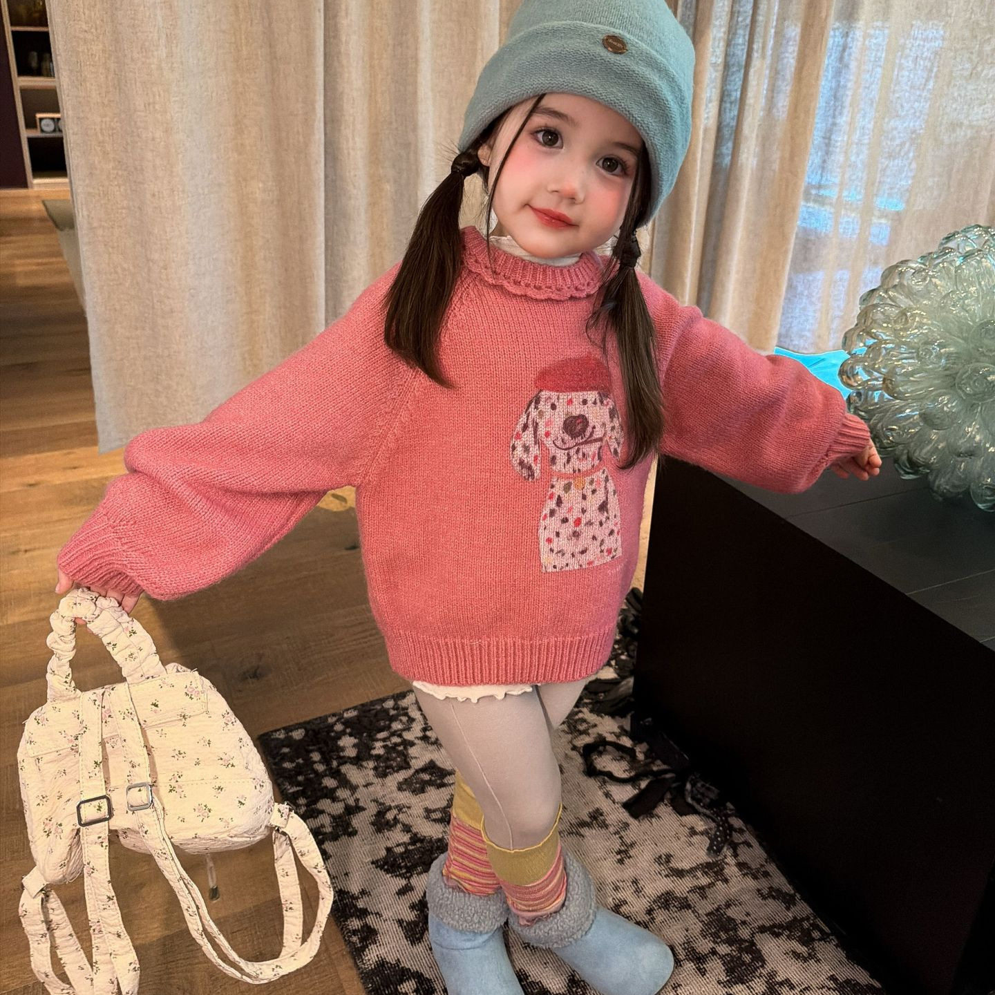 维尼果童装 2026秋季新款 韩版女童可爱狗狗印花毛衣 圆领毛衣