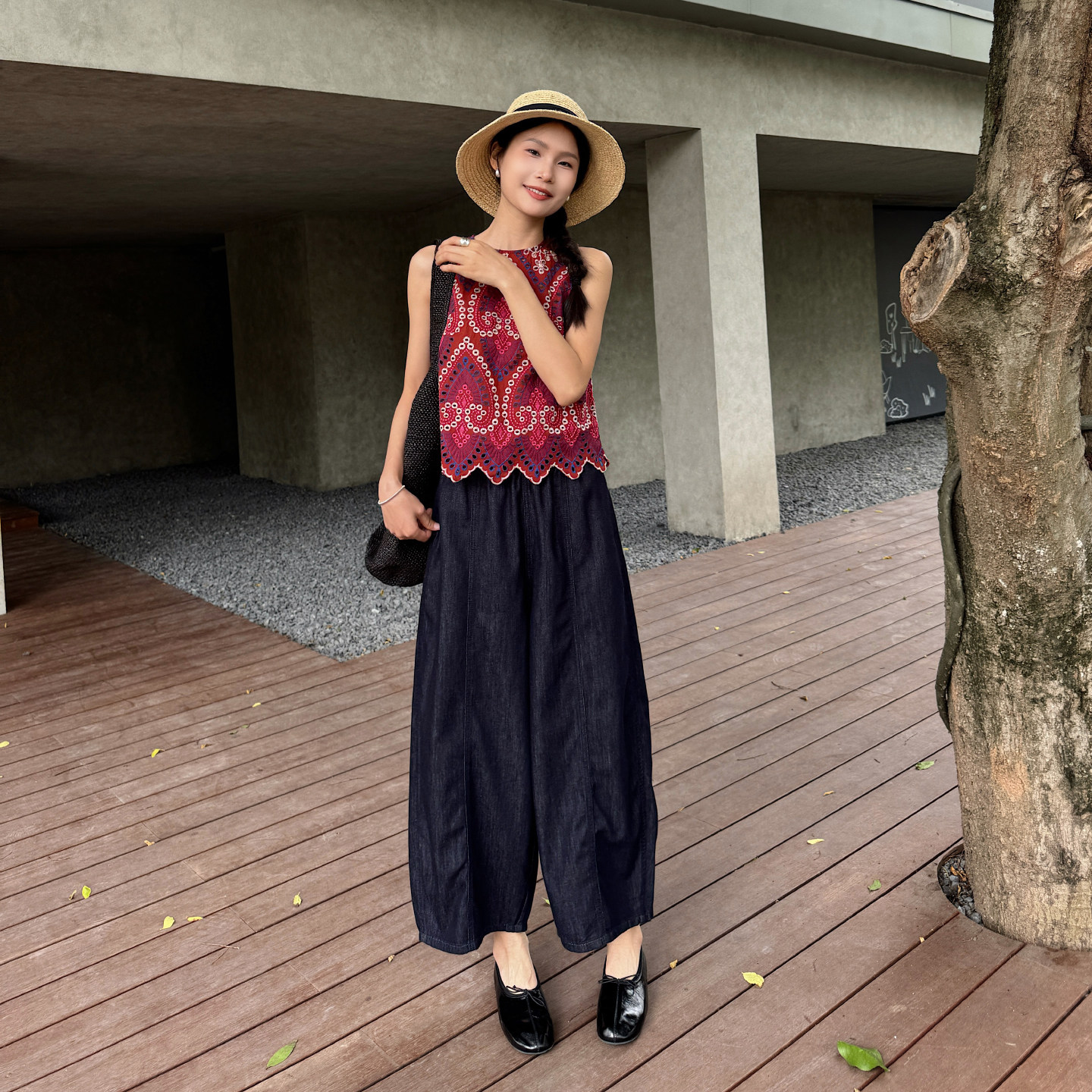 夏季薄款高腰阔腿深蓝牛仔裤女